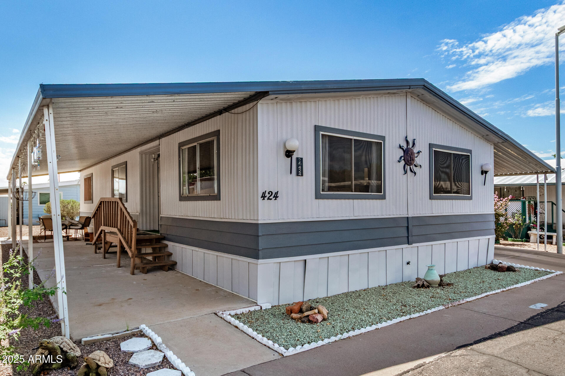 305 S VAL VISTA Drive 424