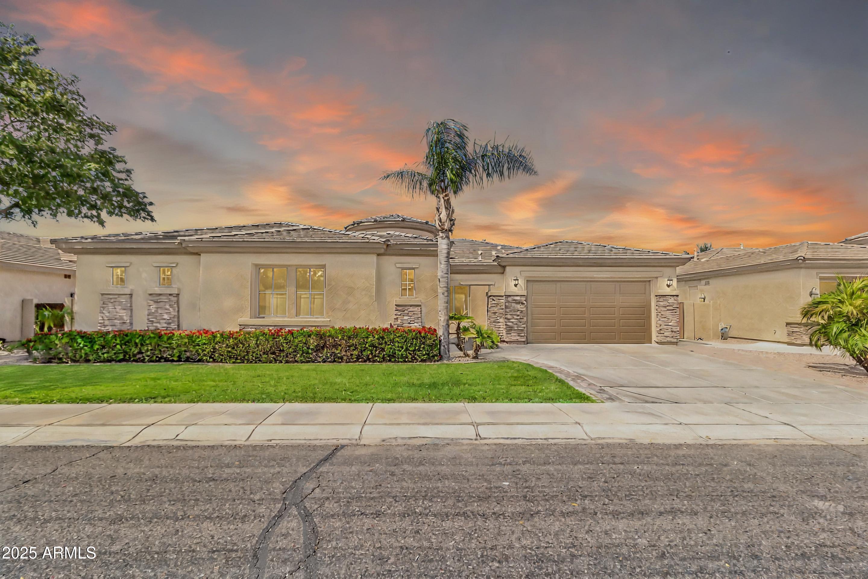 3396 E Raven Drive