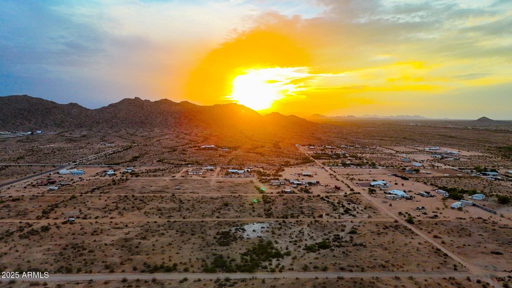 Photo of 0 N Sunspot Way Lot #1 1.44 Acres, Maricopa, AZ 85139 (MLS # 6929875)