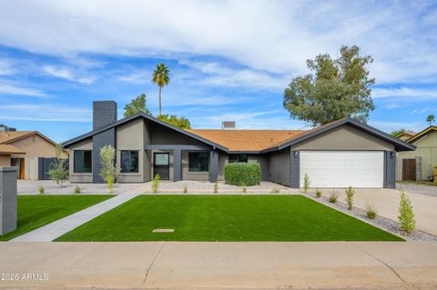 2432 W SAINT MORITZ Lane Phoenix AZ 85023