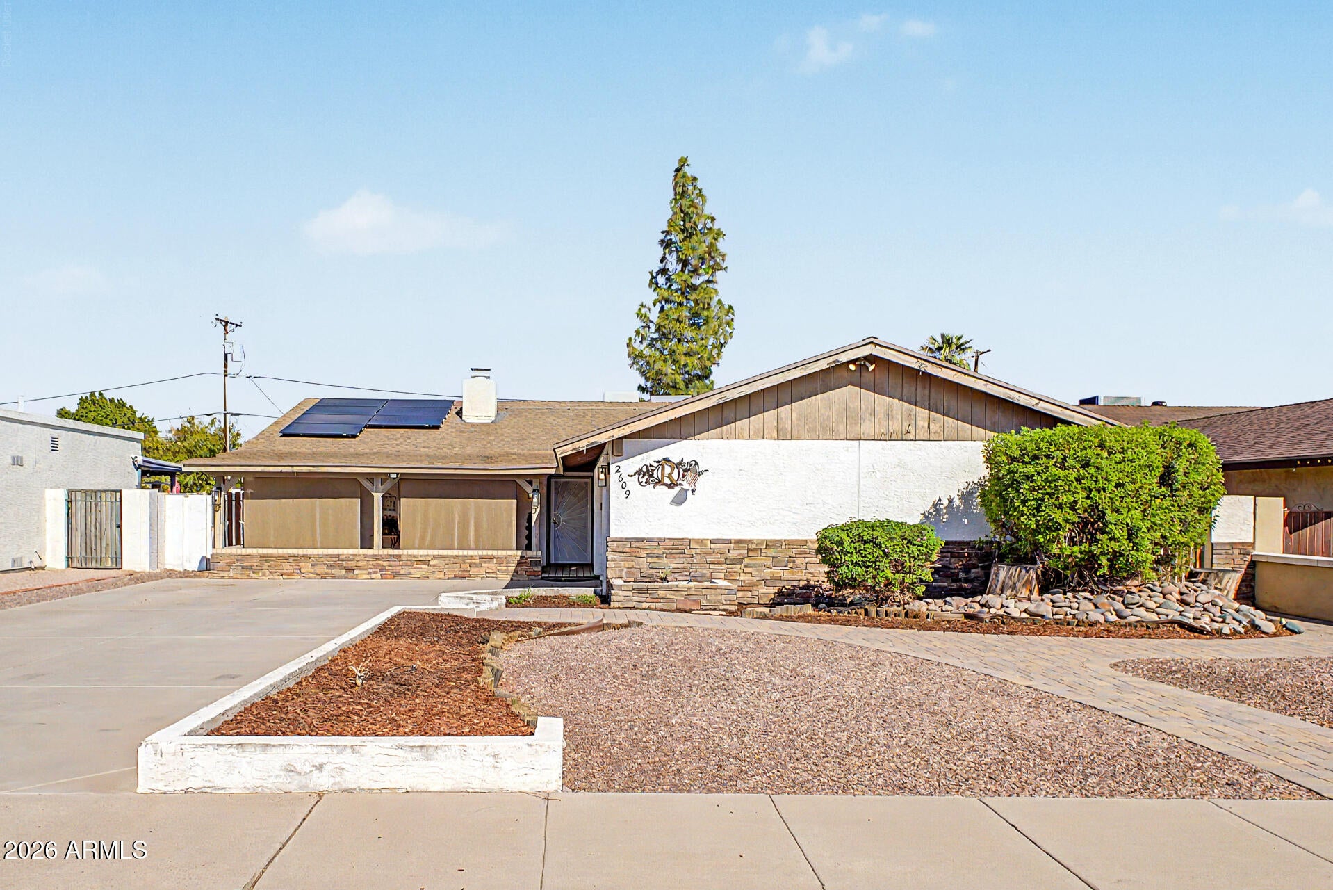2609 N 49TH Place