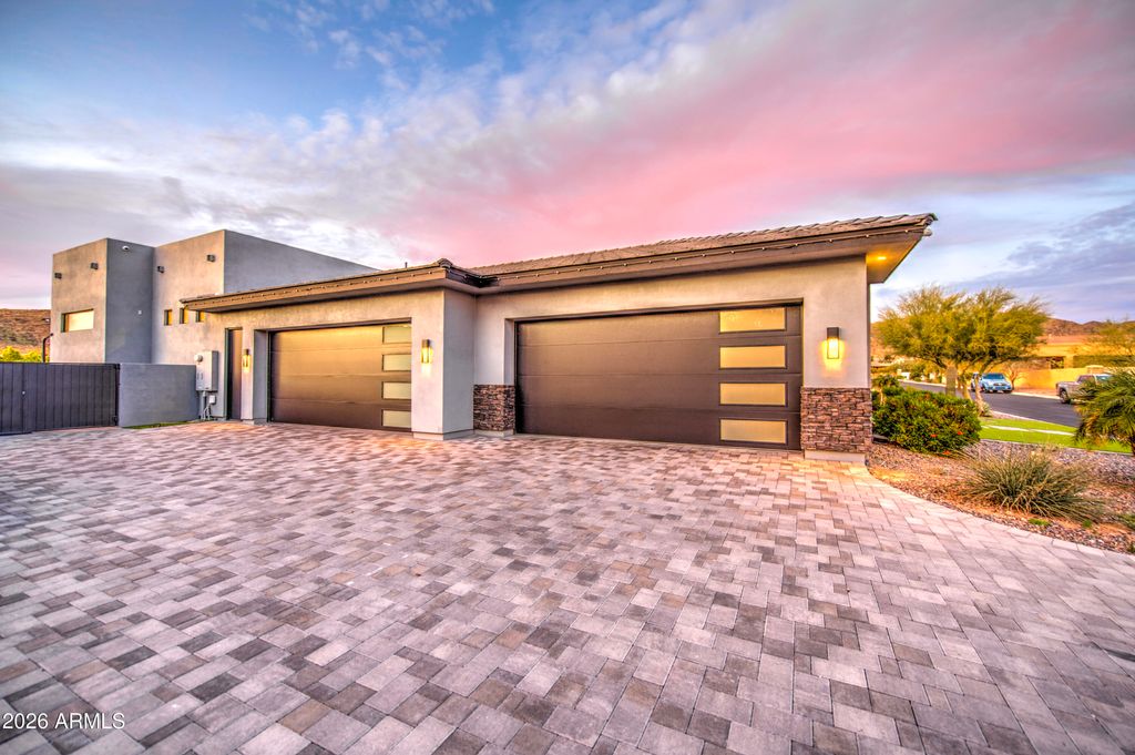 Photo of 16908 S 31st Lane, Phoenix, AZ 85045 (MLS # 6977045)