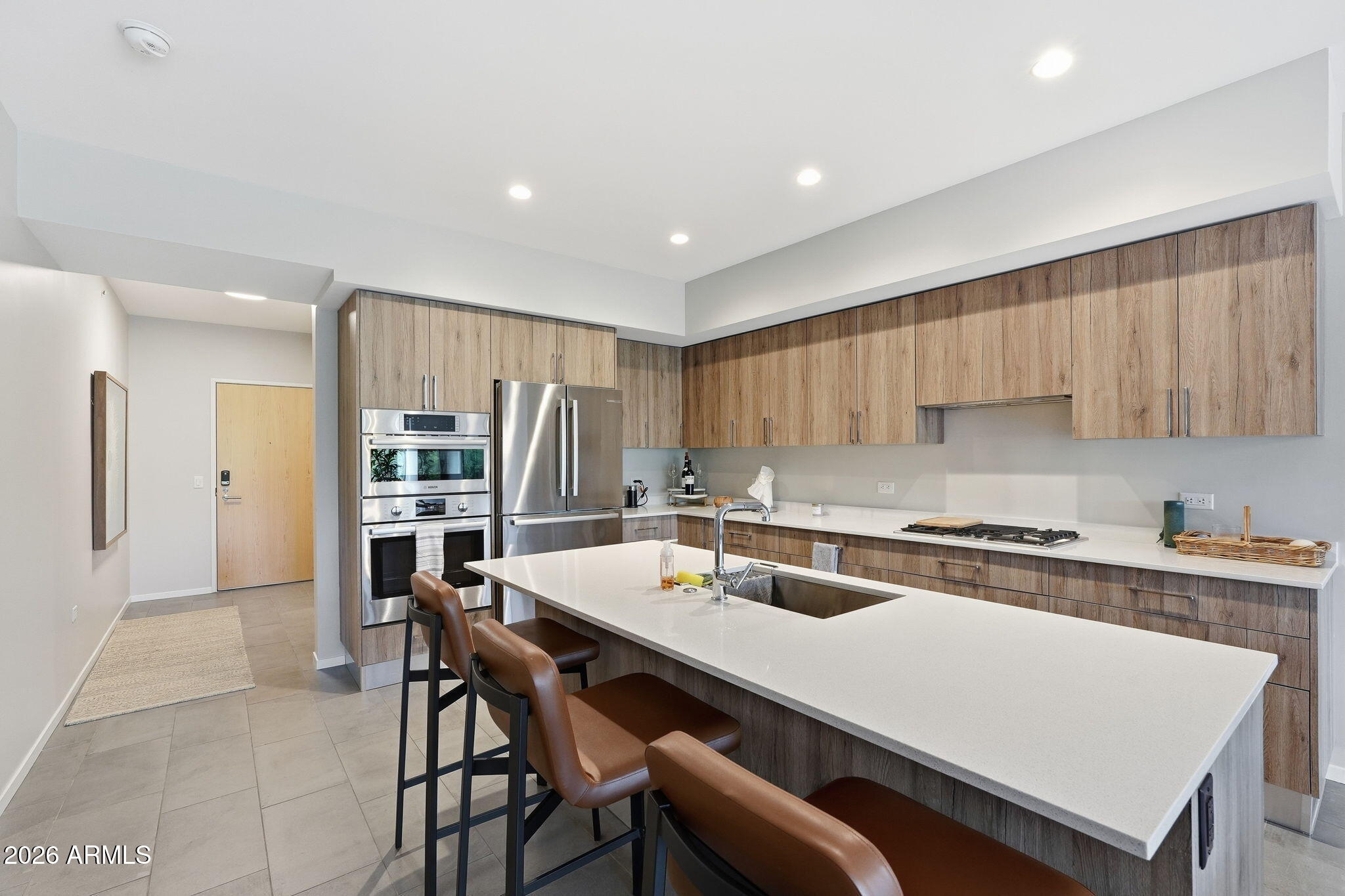 7180 E KIERLAND Boulevard 215