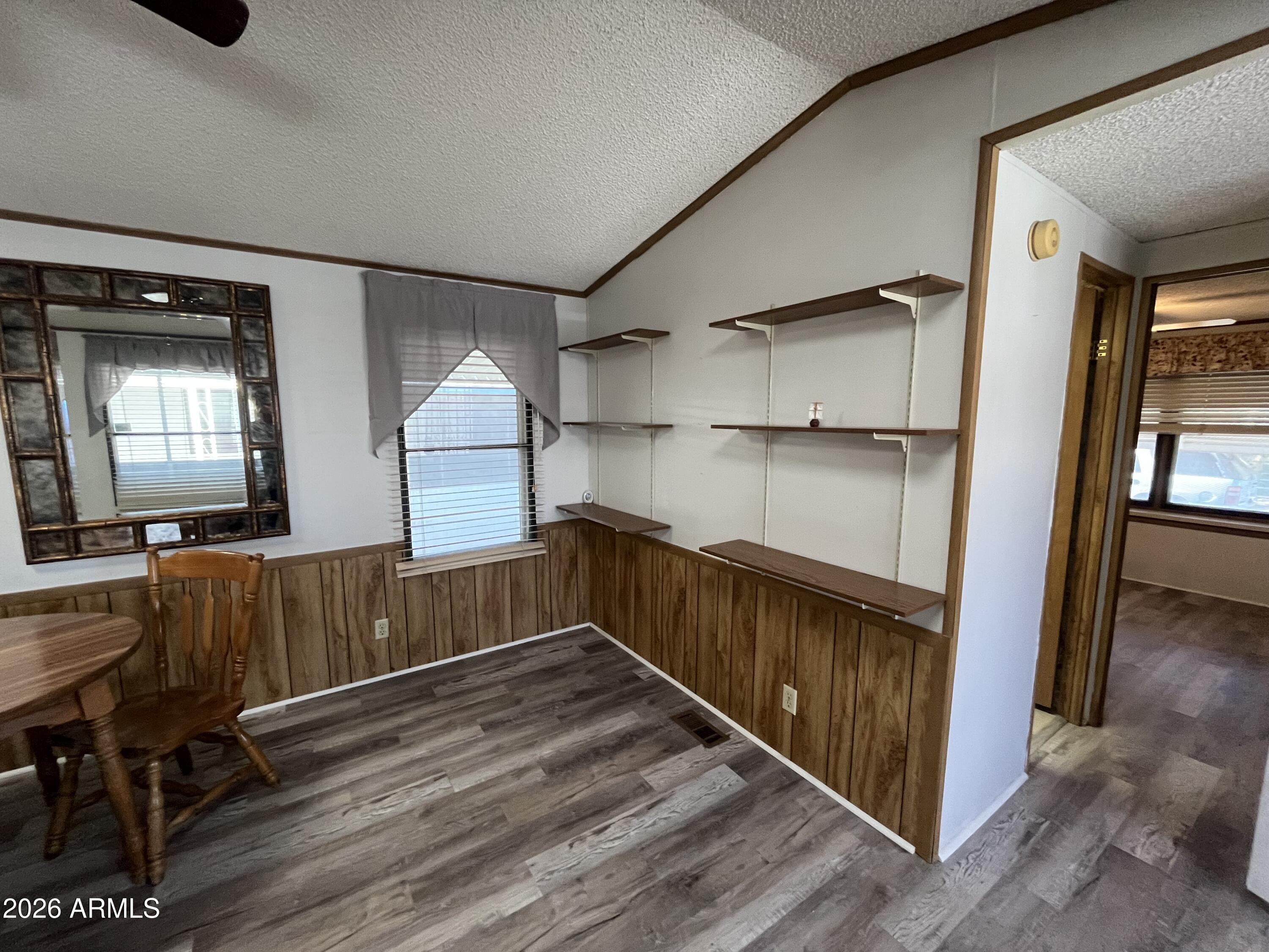 6960 W PEORIA Avenue 44