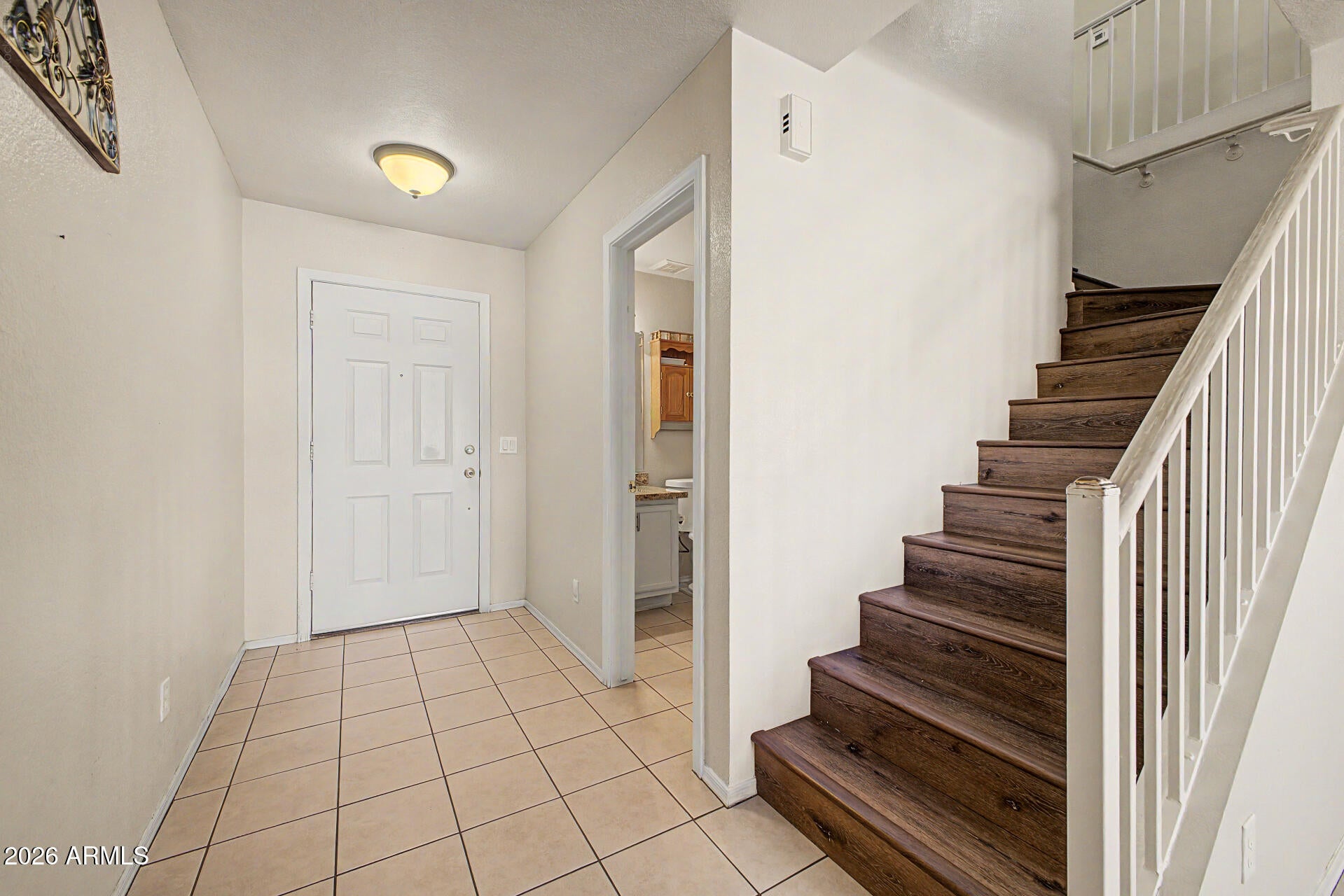 2224 E SPRUCE Drive