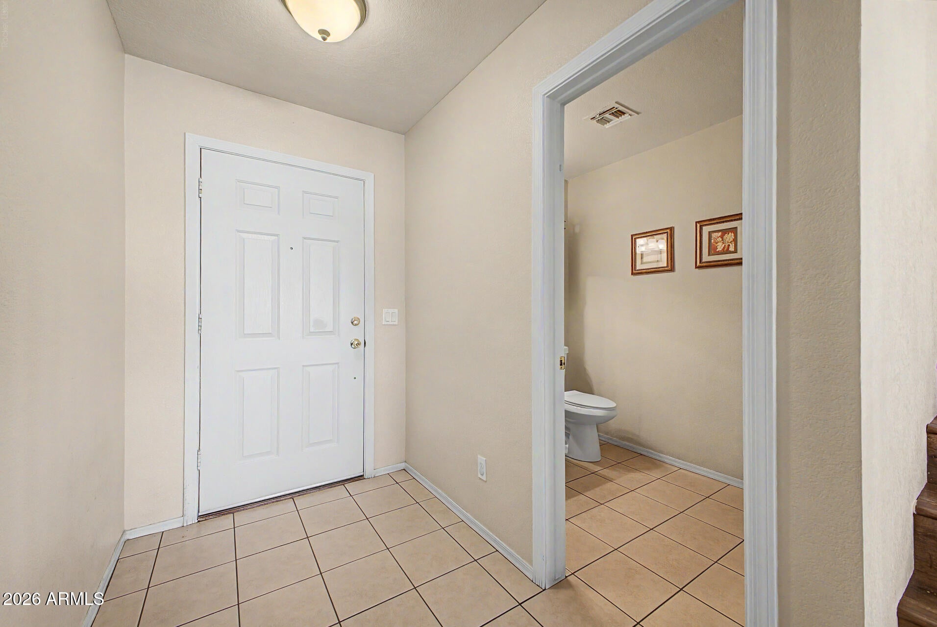 2224 E SPRUCE Drive