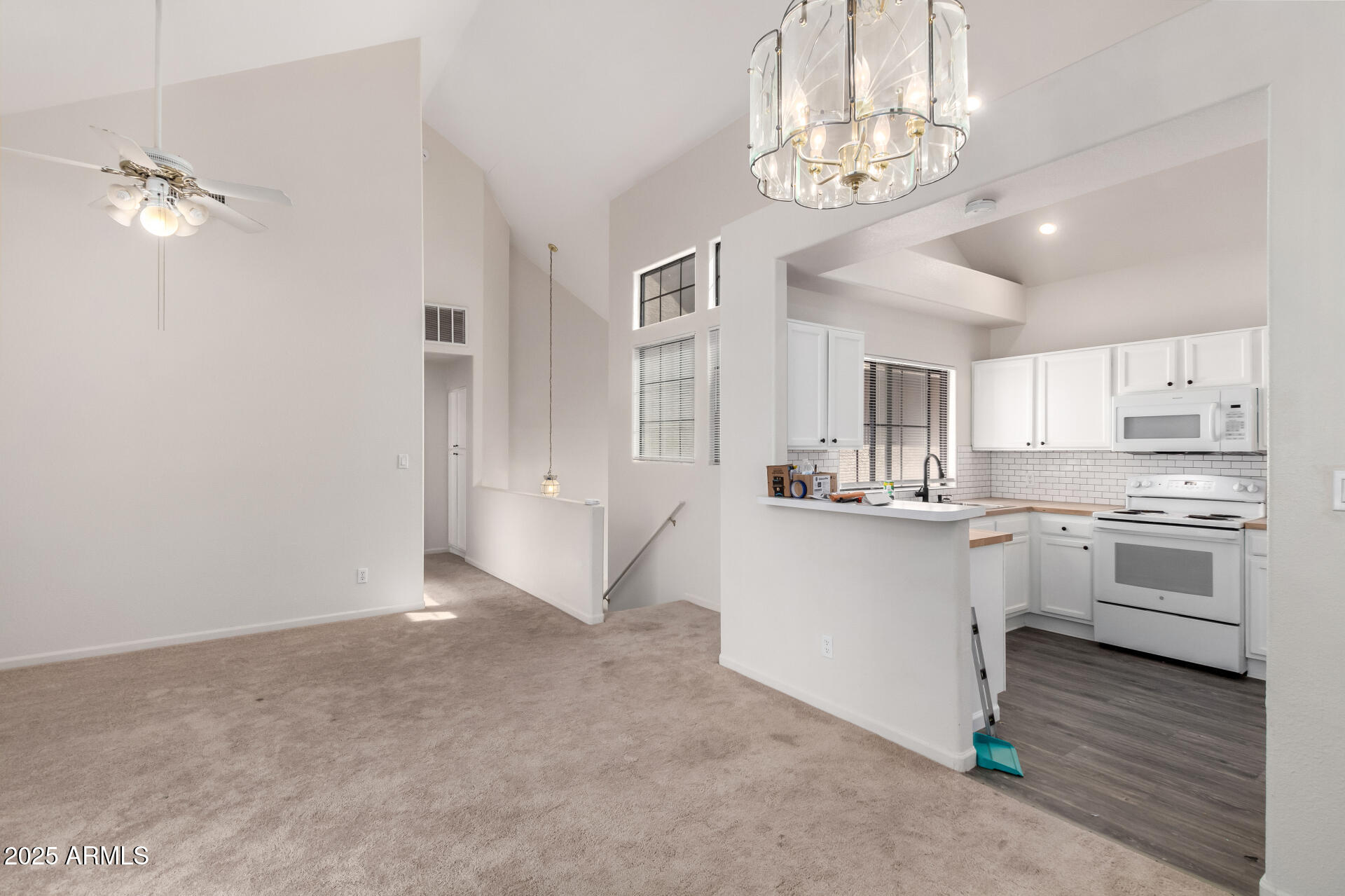 1001 N PASADENA -- 132