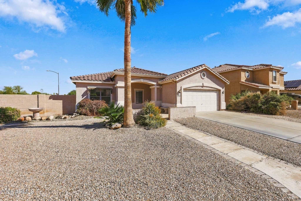 Photo of 10560 W Via Montoya Drive, Peoria, AZ 85383 (MLS # 7095083)