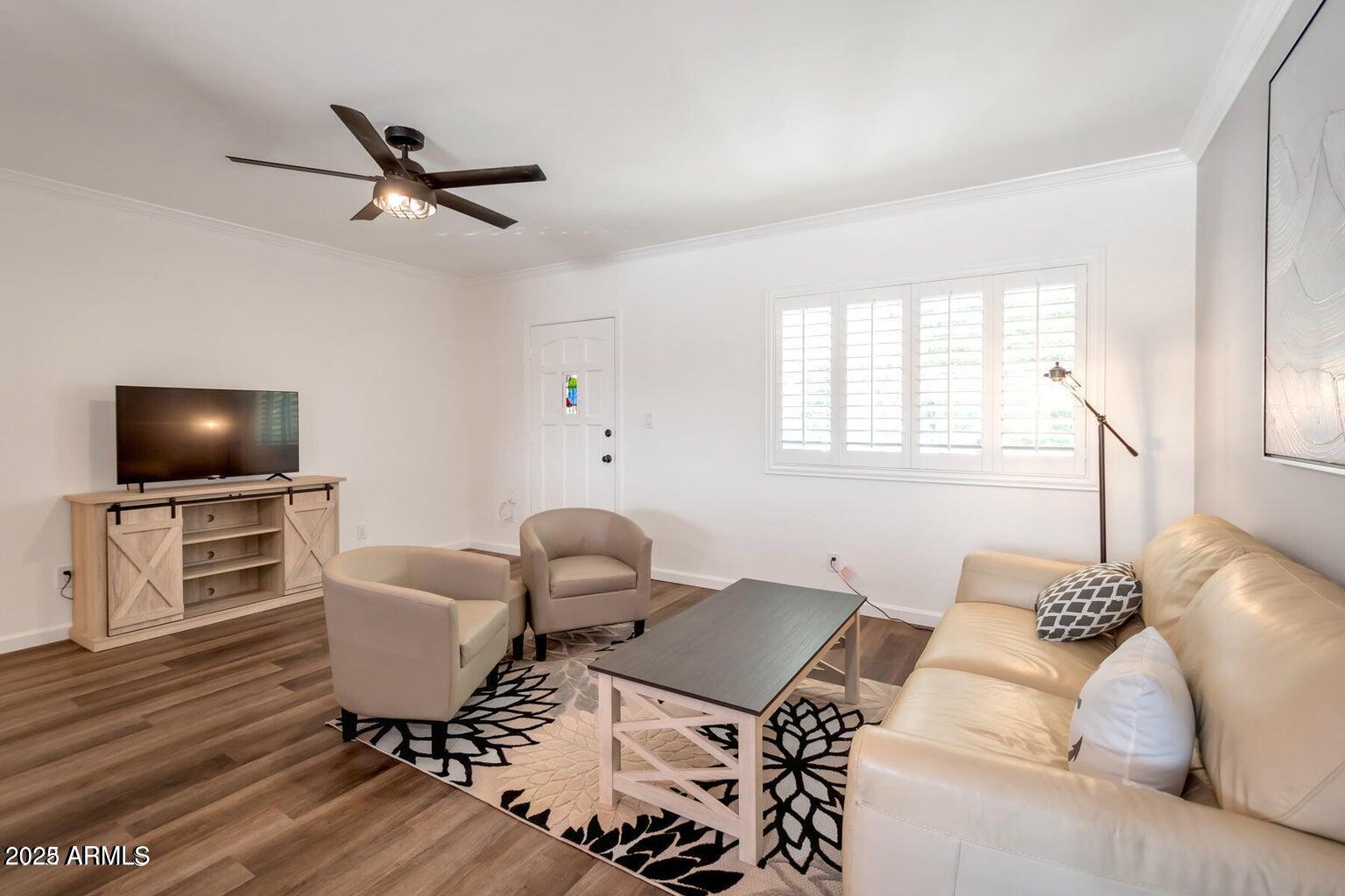 721 E MONTEBELLO Avenue 225