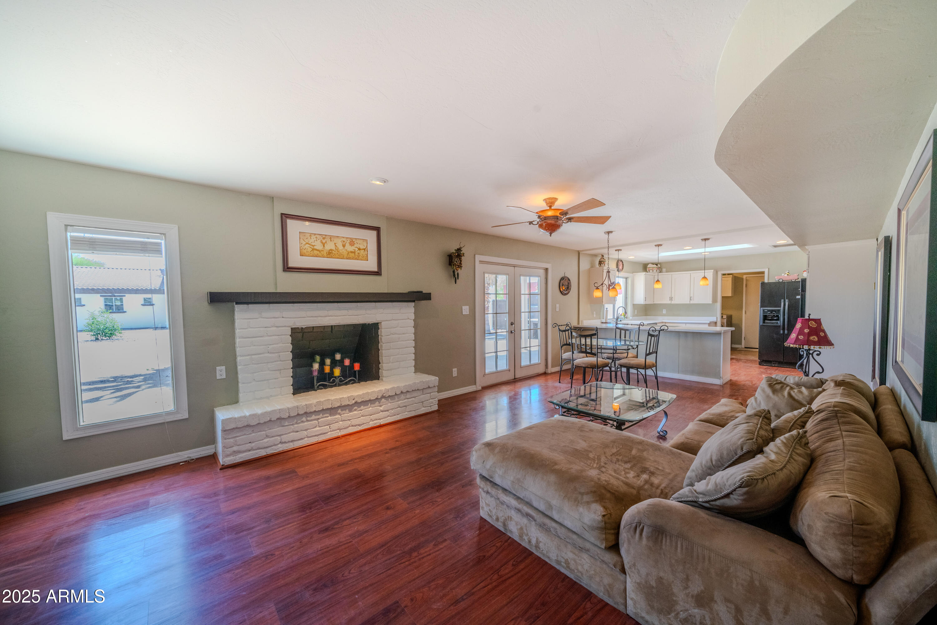 10105 E CACTUS Road