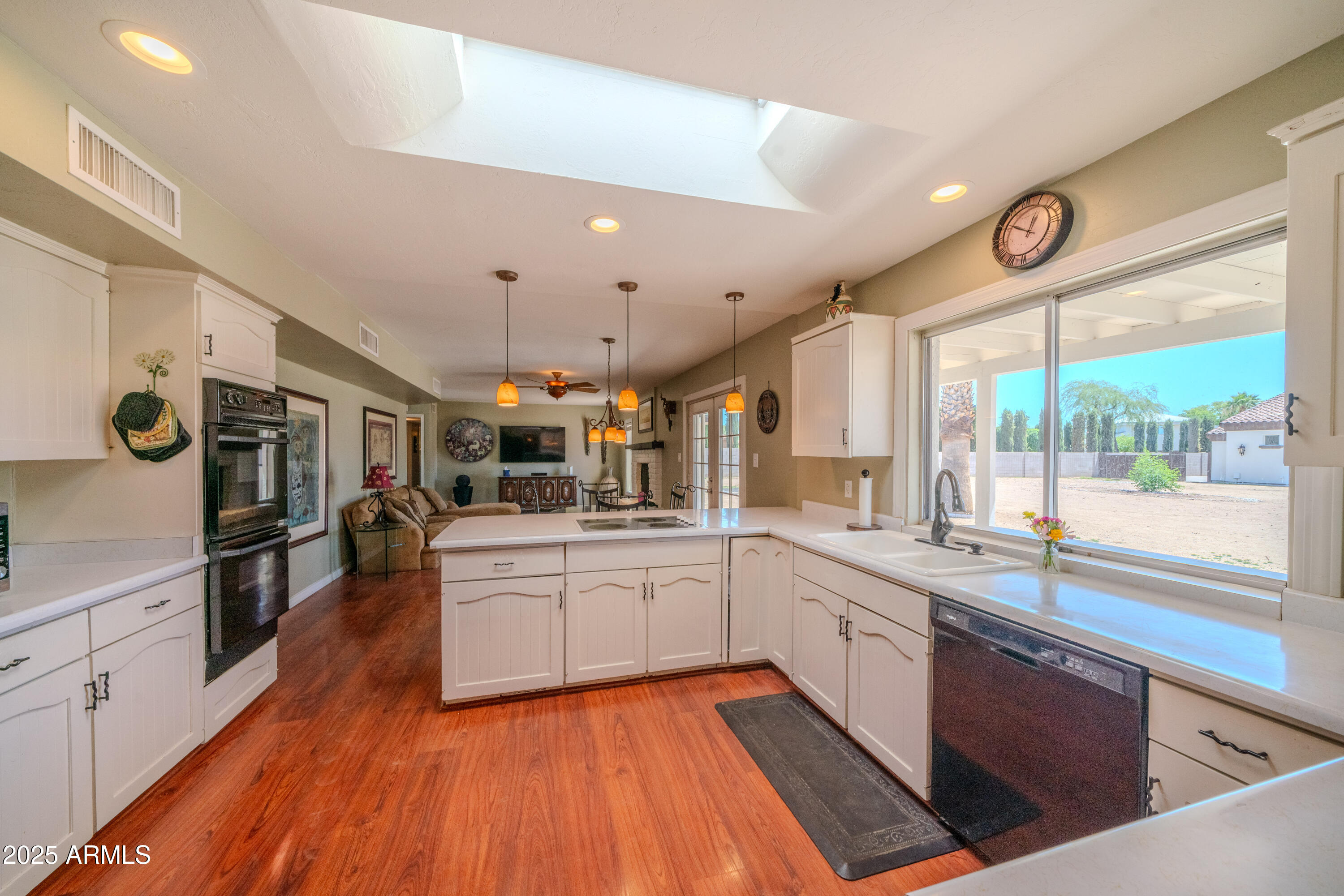 10105 E CACTUS Road