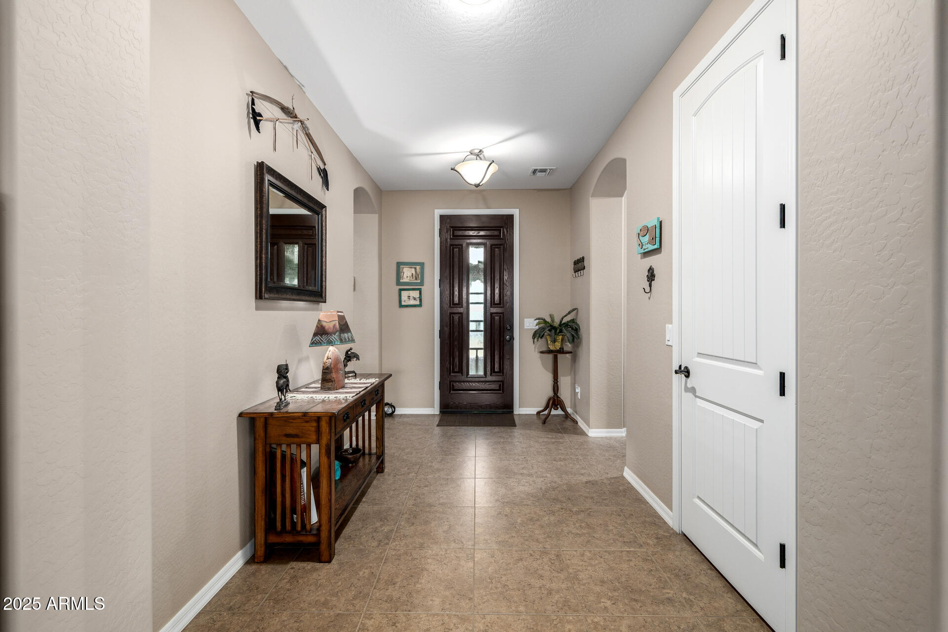 104 W LEATHERWOOD Avenue