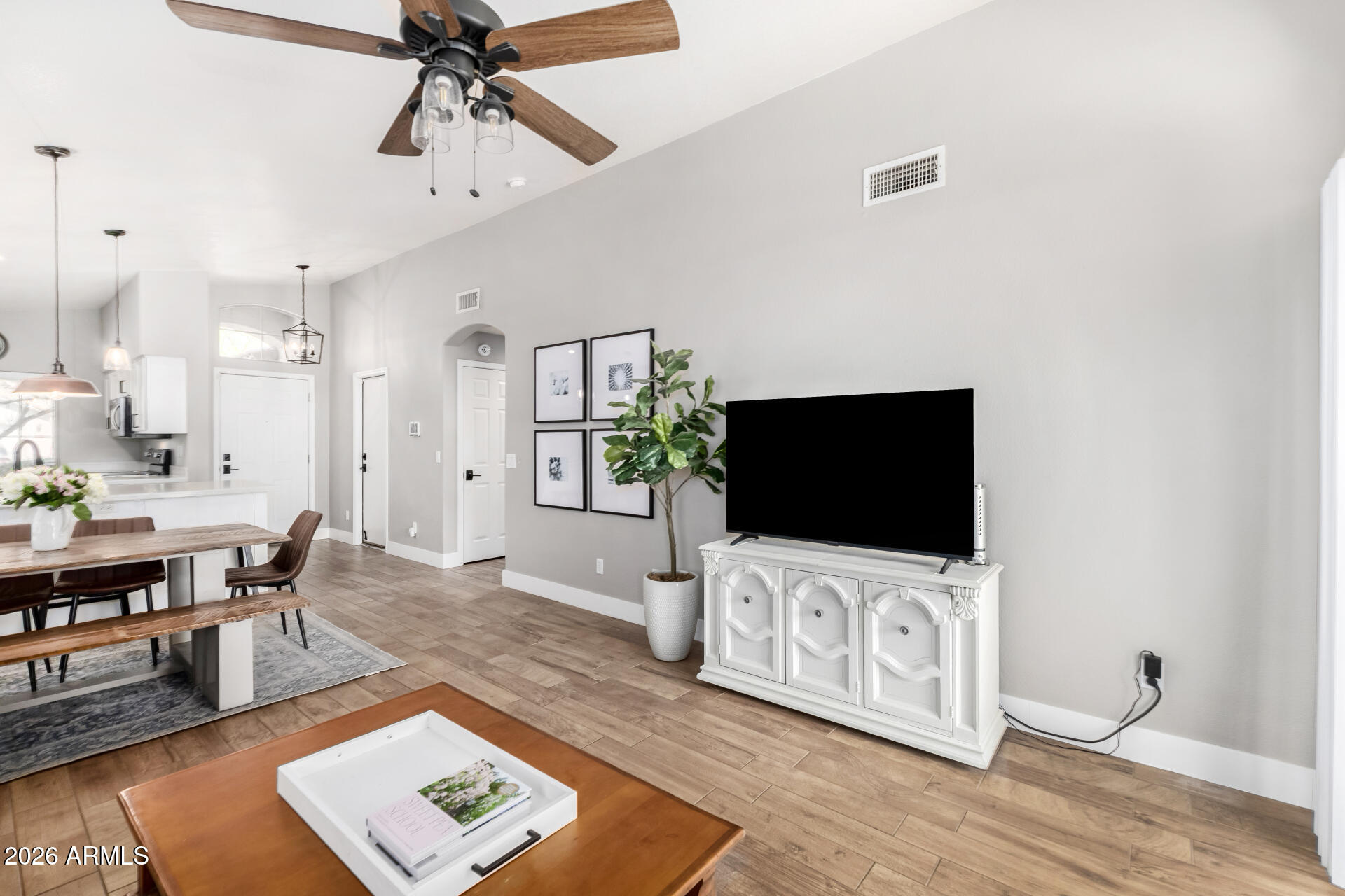 6969 W AIRE LIBRE Avenue