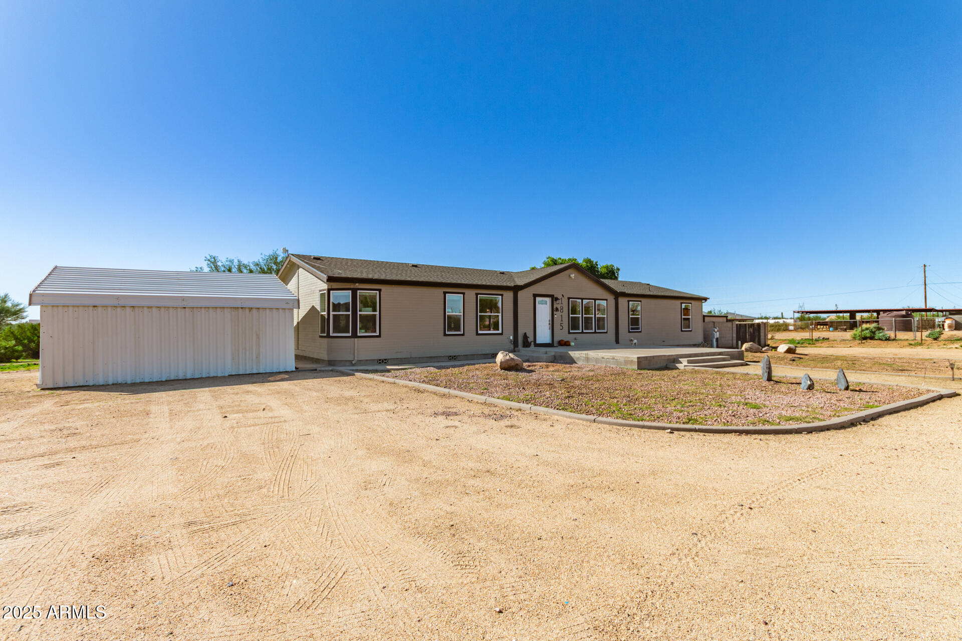 1815 E LA SALLE Road