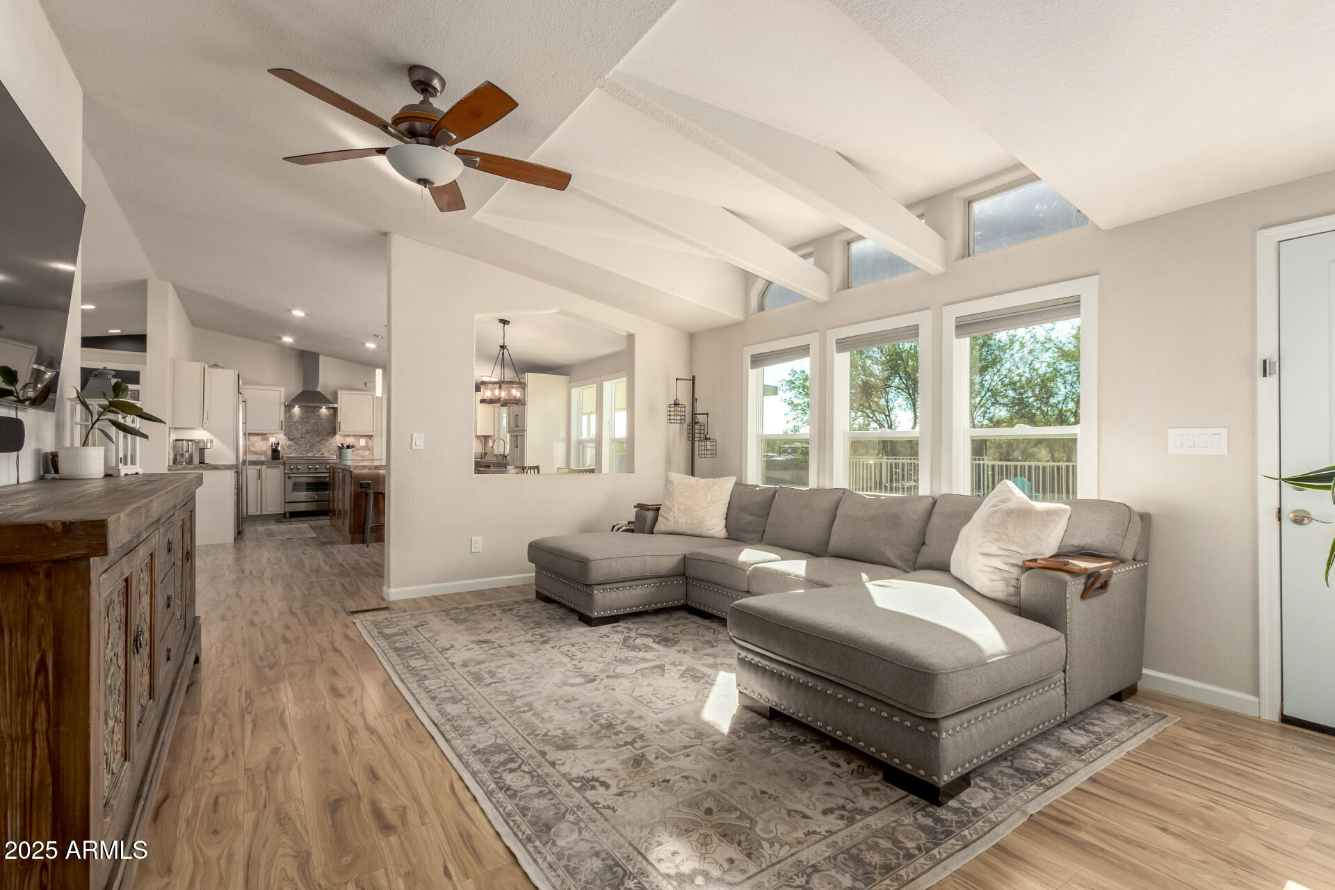 1815 E LA SALLE Road