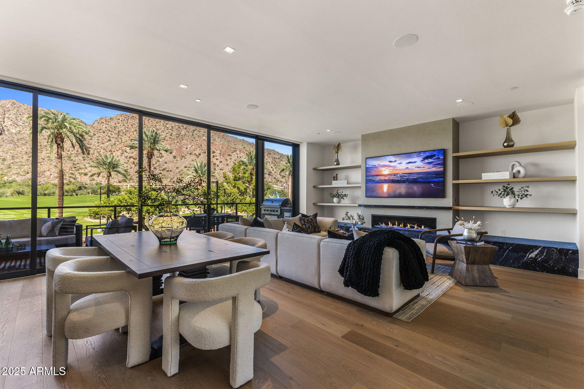 4575 N PHOENICIAN Boulevard 2