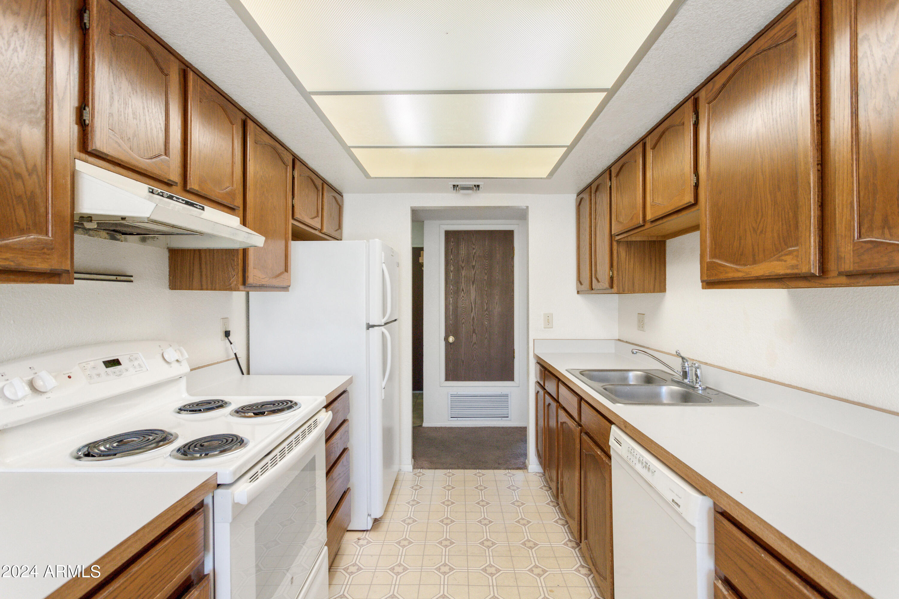 SUMMIT MEADOWS - Residential