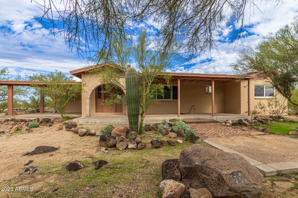 Photo of 44426 N 7th Street, New River, AZ 85087 (MLS # 6933150)