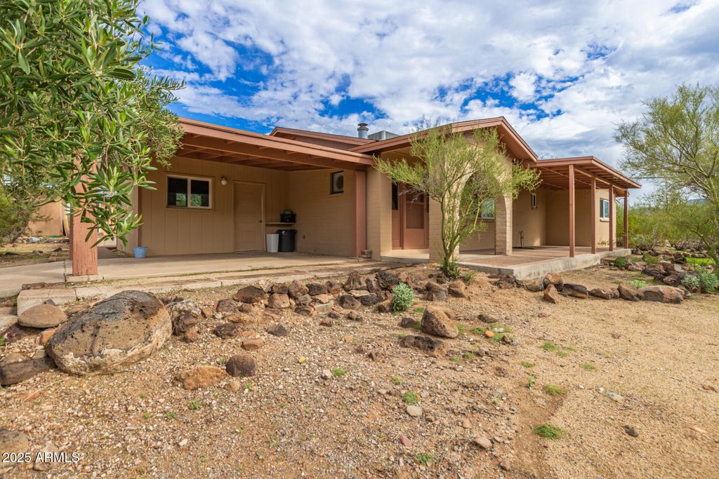 Photo of 44426 N 7th Street, New River, AZ 85087 (MLS # 6933150)