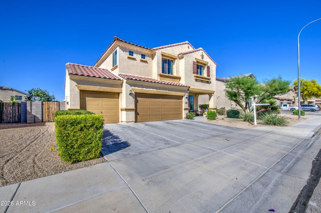 Photo of 12202 W Del Rio Lane, Avondale, AZ 85323 (MLS # 6975947)