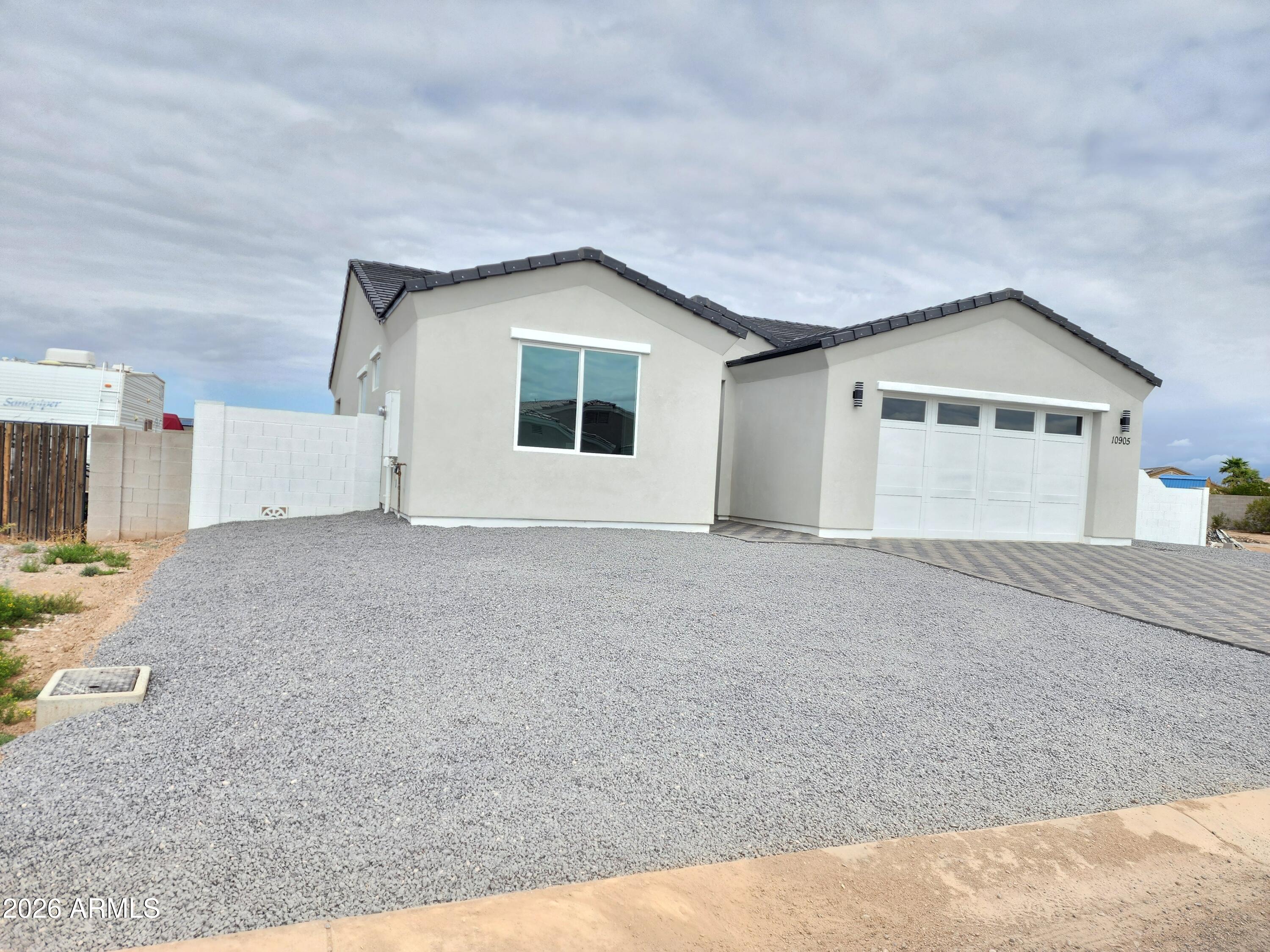 10905 W CAMBRIA Circle