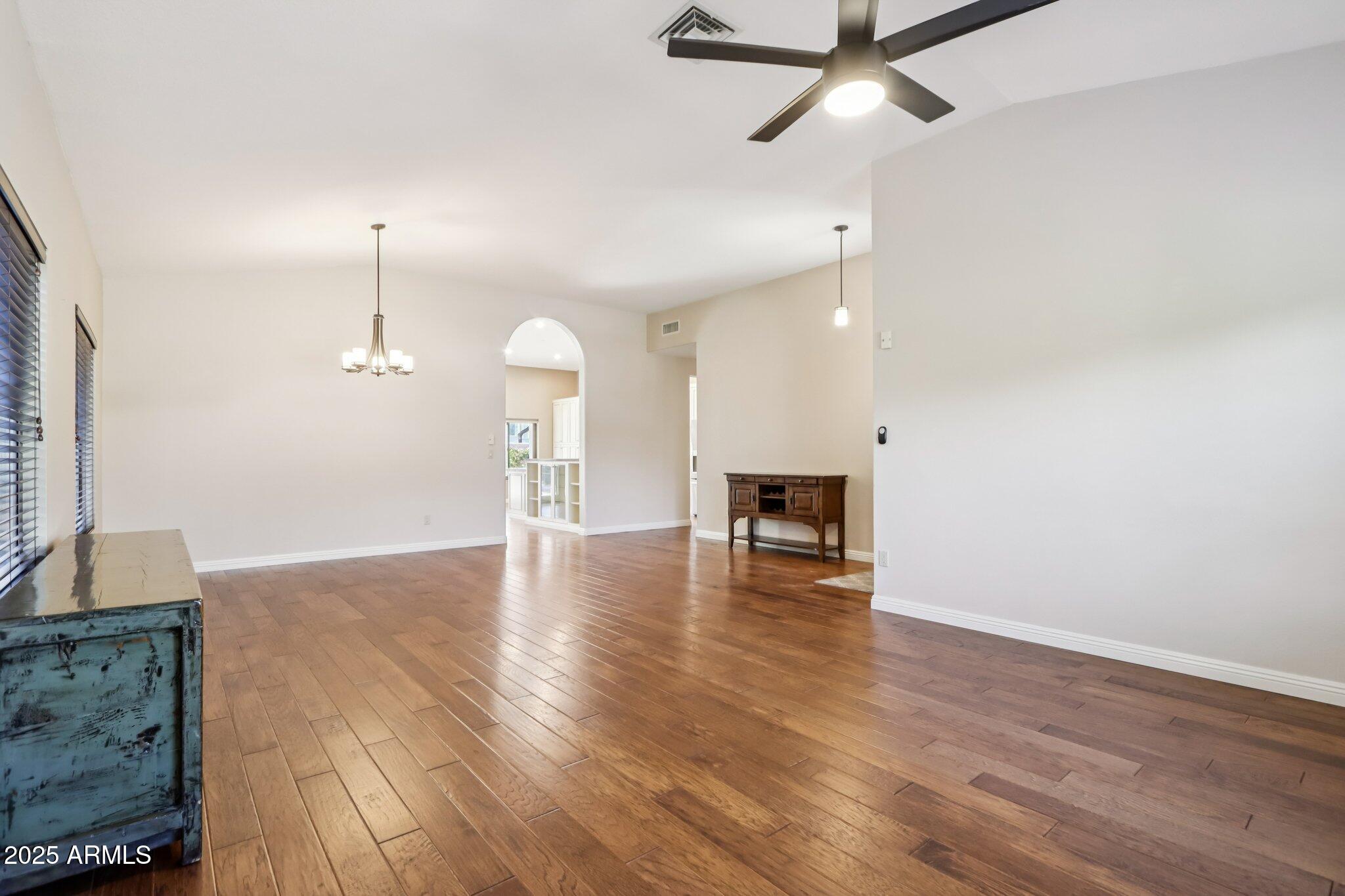 3422 E WINONA Street