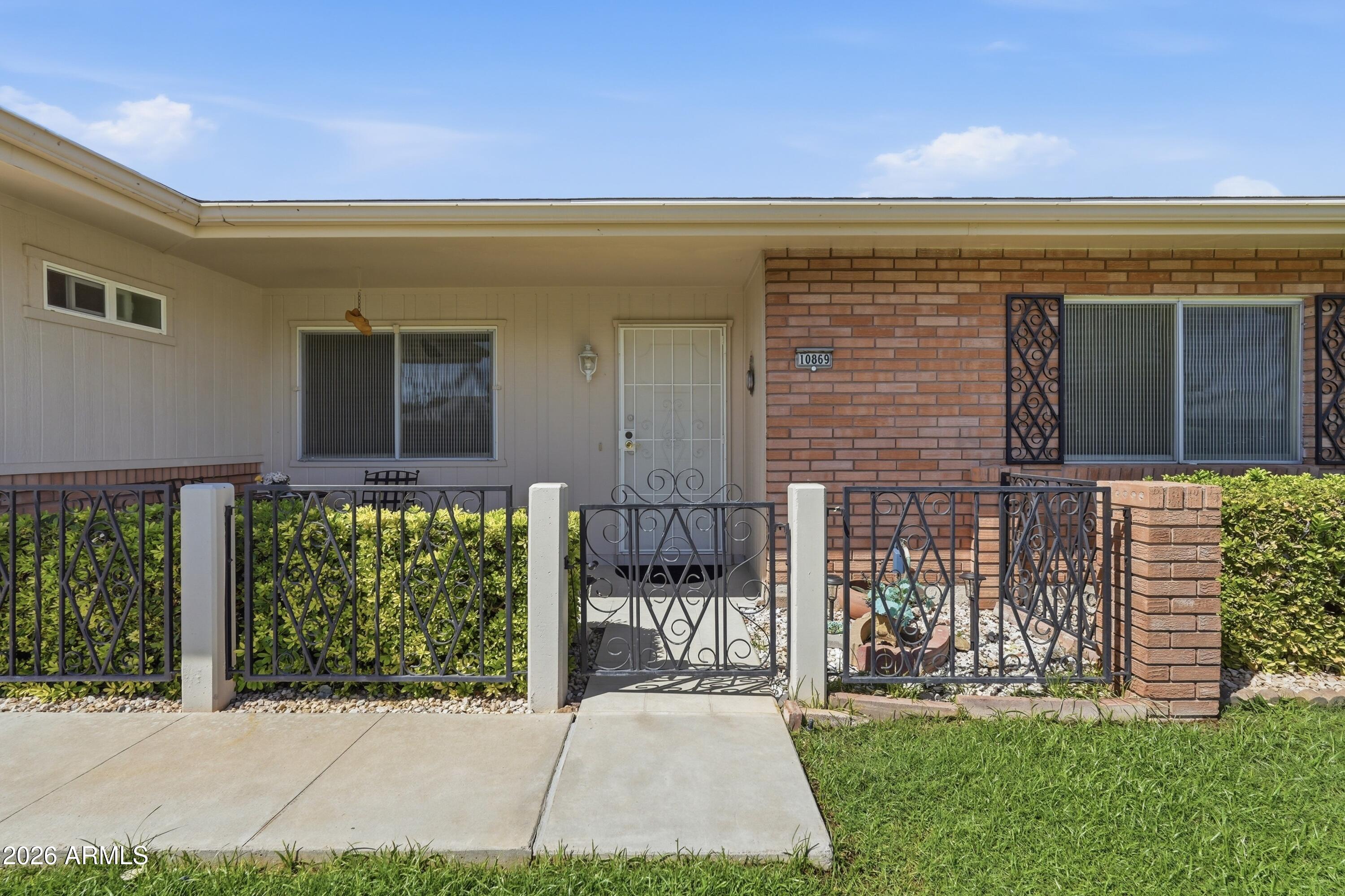 10869 W CLAIR Drive