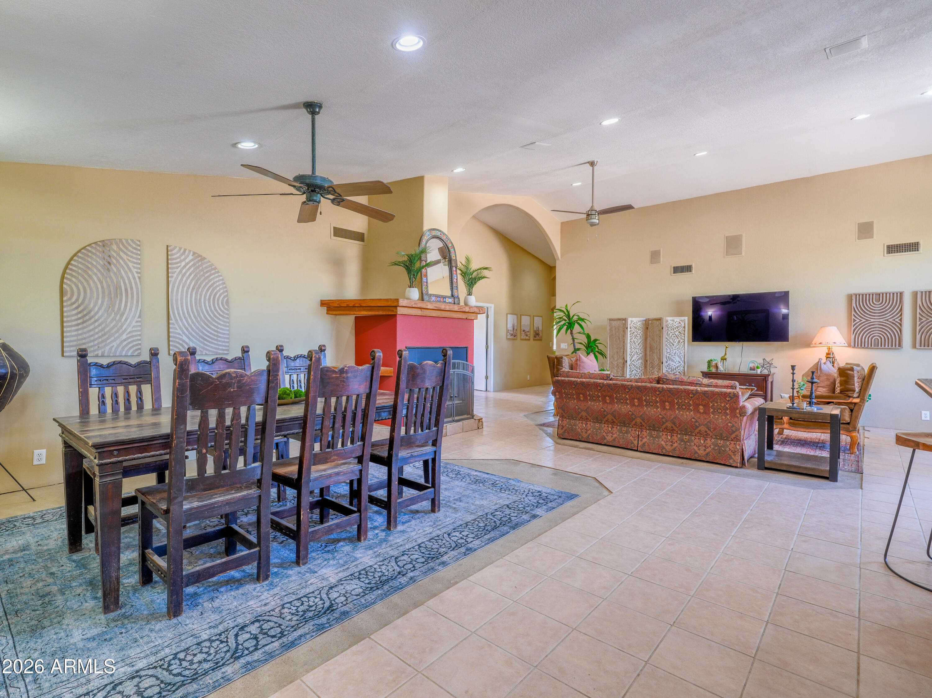 1224 N ACACIA Road