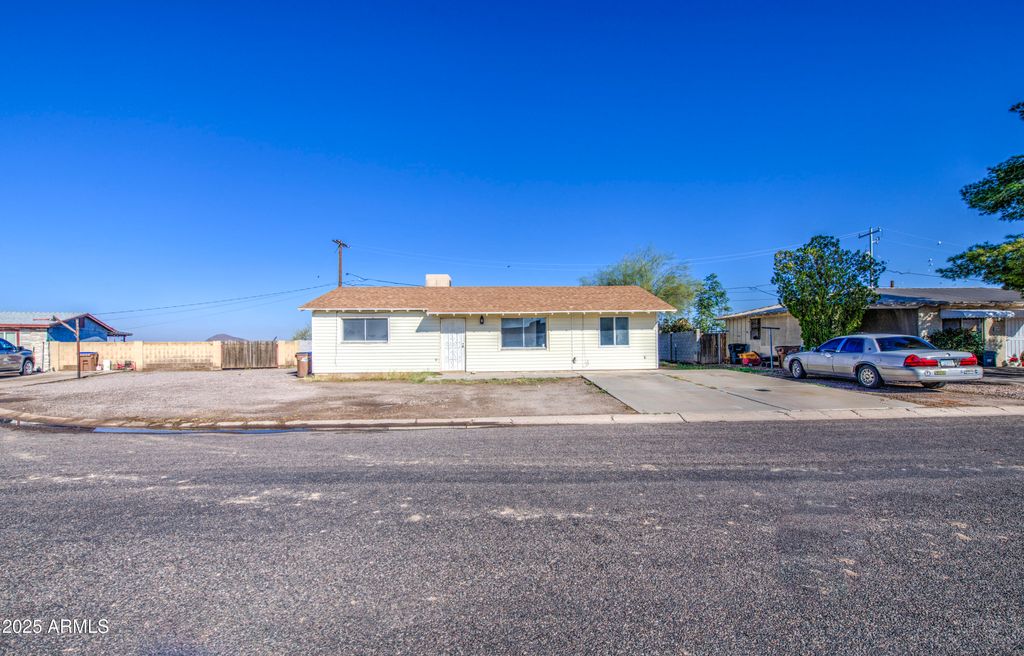 Photo of 430 W Poston Circle, Florence, AZ 85132 (MLS # 6952635)