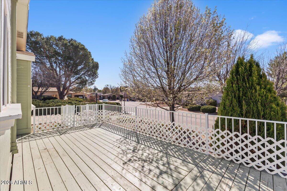 904 W DRIFTWOOD Drive