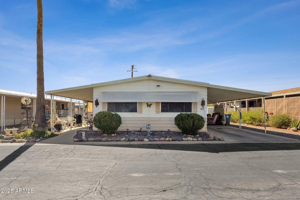 Photo of 200 E Knox Road #104, Chandler, AZ 85225 (MLS # 6918186)