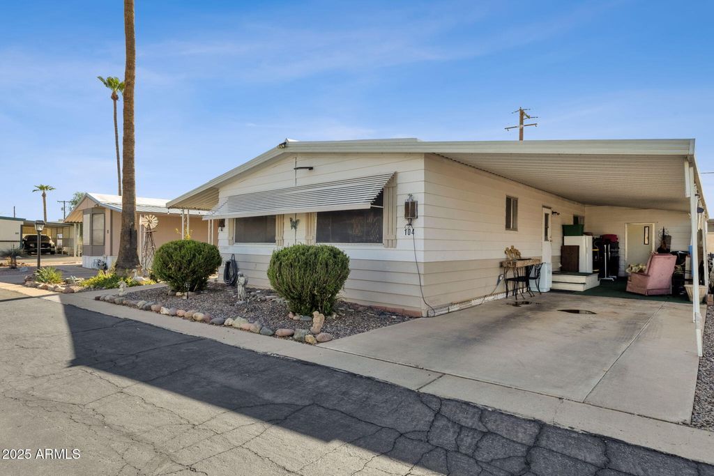Photo of 200 E Knox Road #104, Chandler, AZ 85225 (MLS # 6918186)