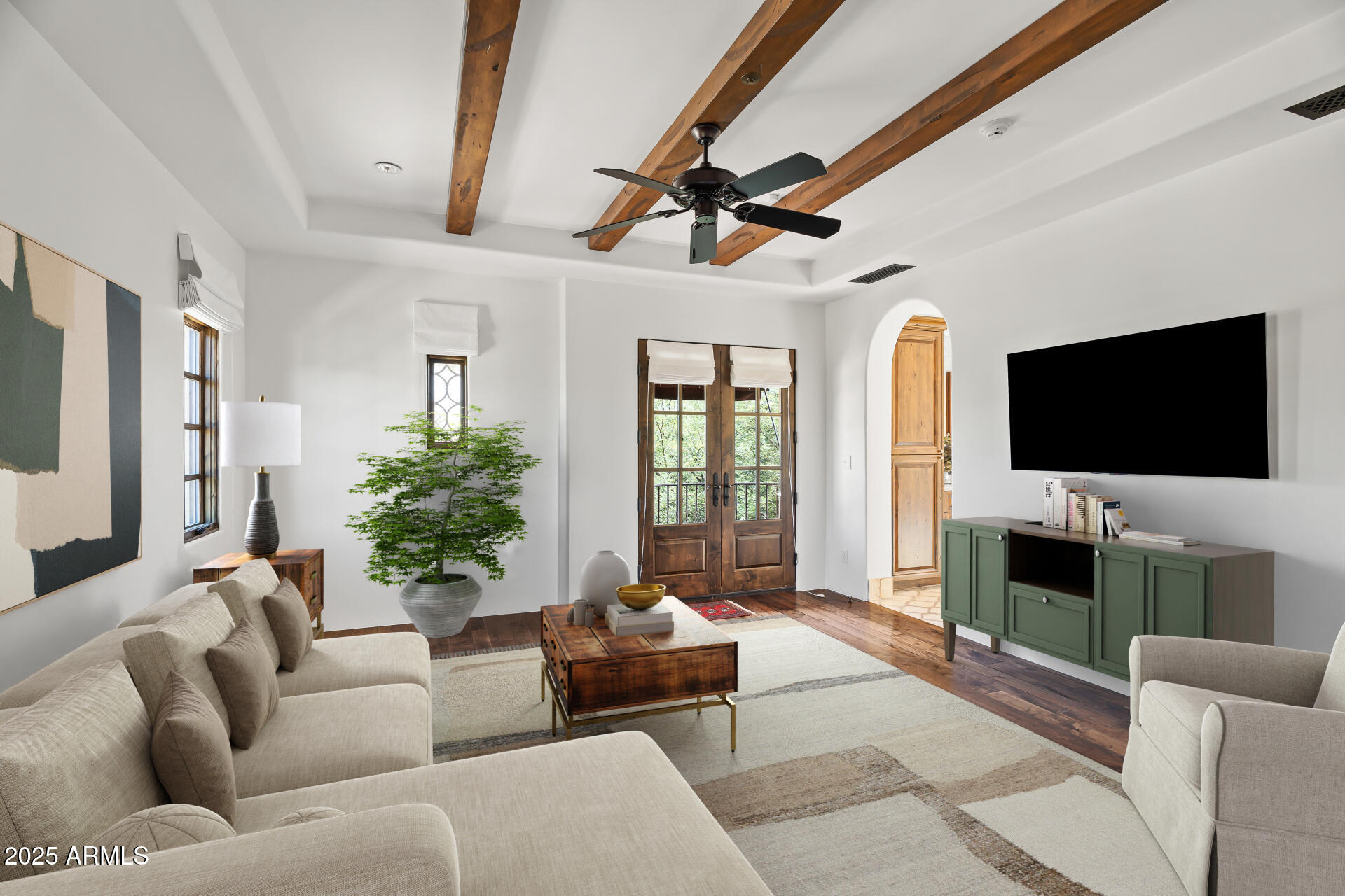 4949 E LINCOLN Drive 16