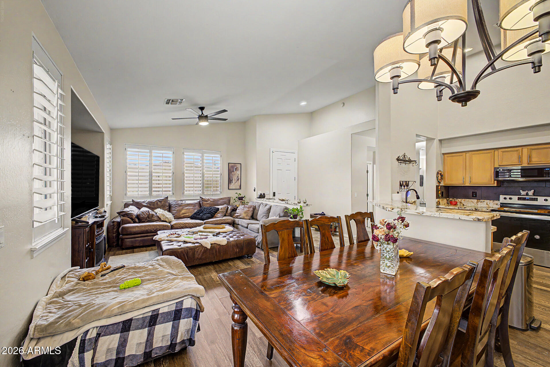 STONECLIFFE CONDOMINIUM - Residential