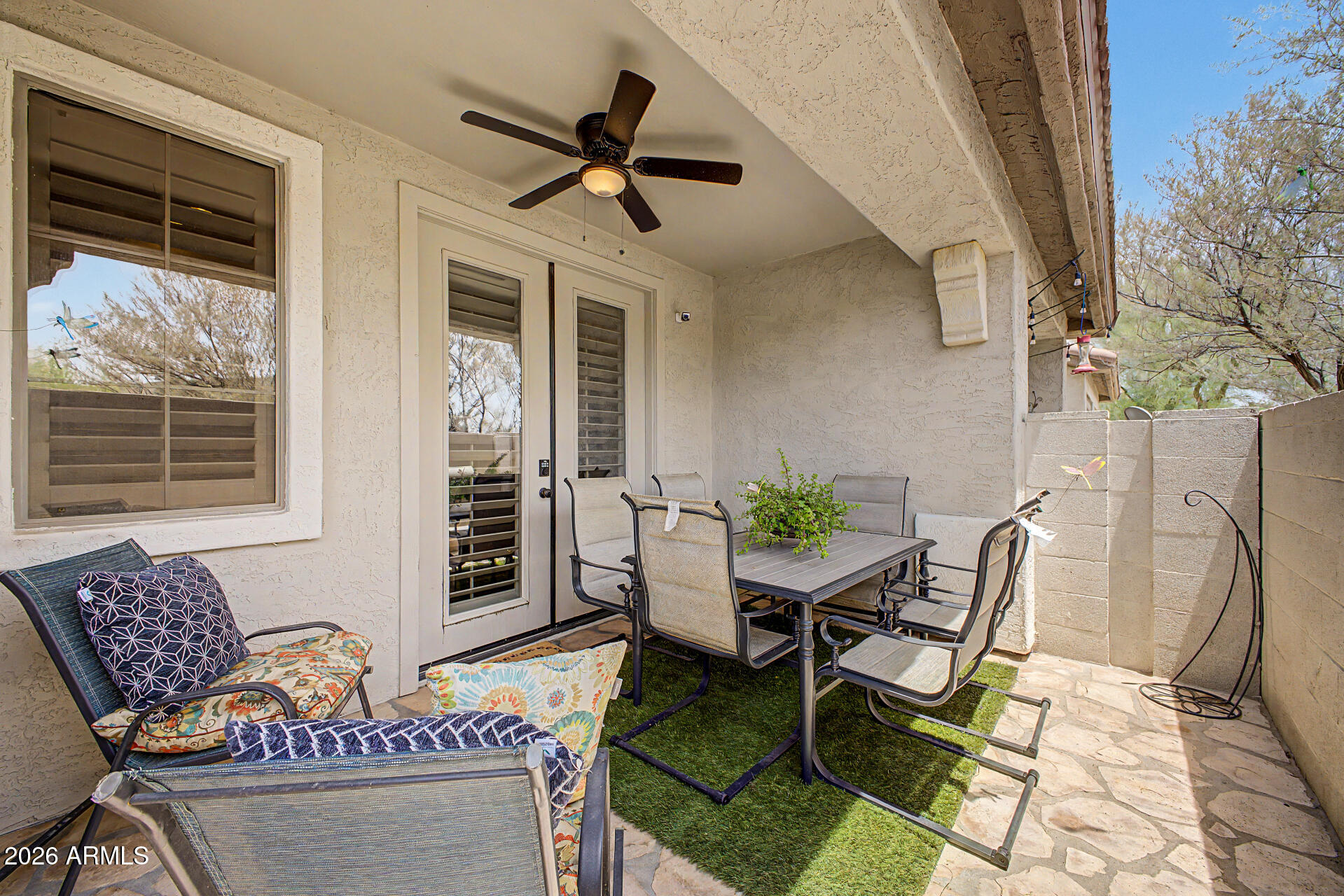 STONECLIFFE CONDOMINIUM - Residential