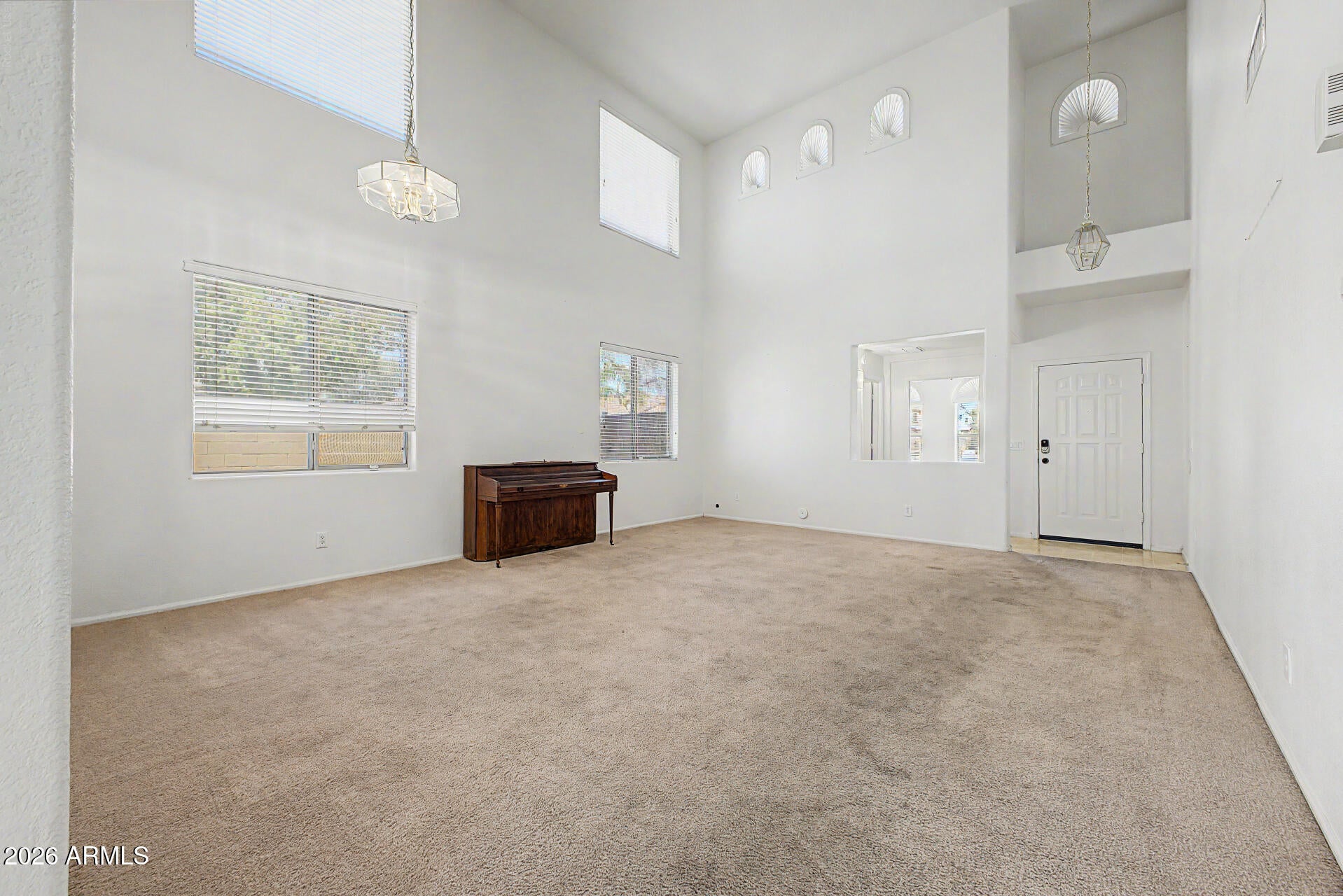 619 E PALOMINO Way