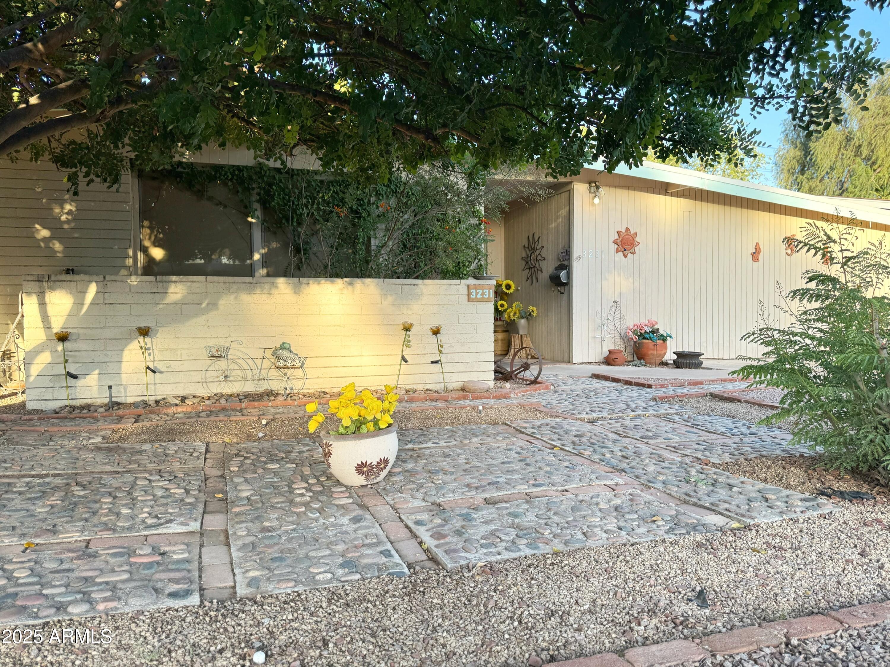3231 N 81ST Place