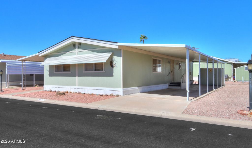Photo of 450 W Sunwest Drive #103, Casa Grande, AZ 85122 (MLS # 6932901)