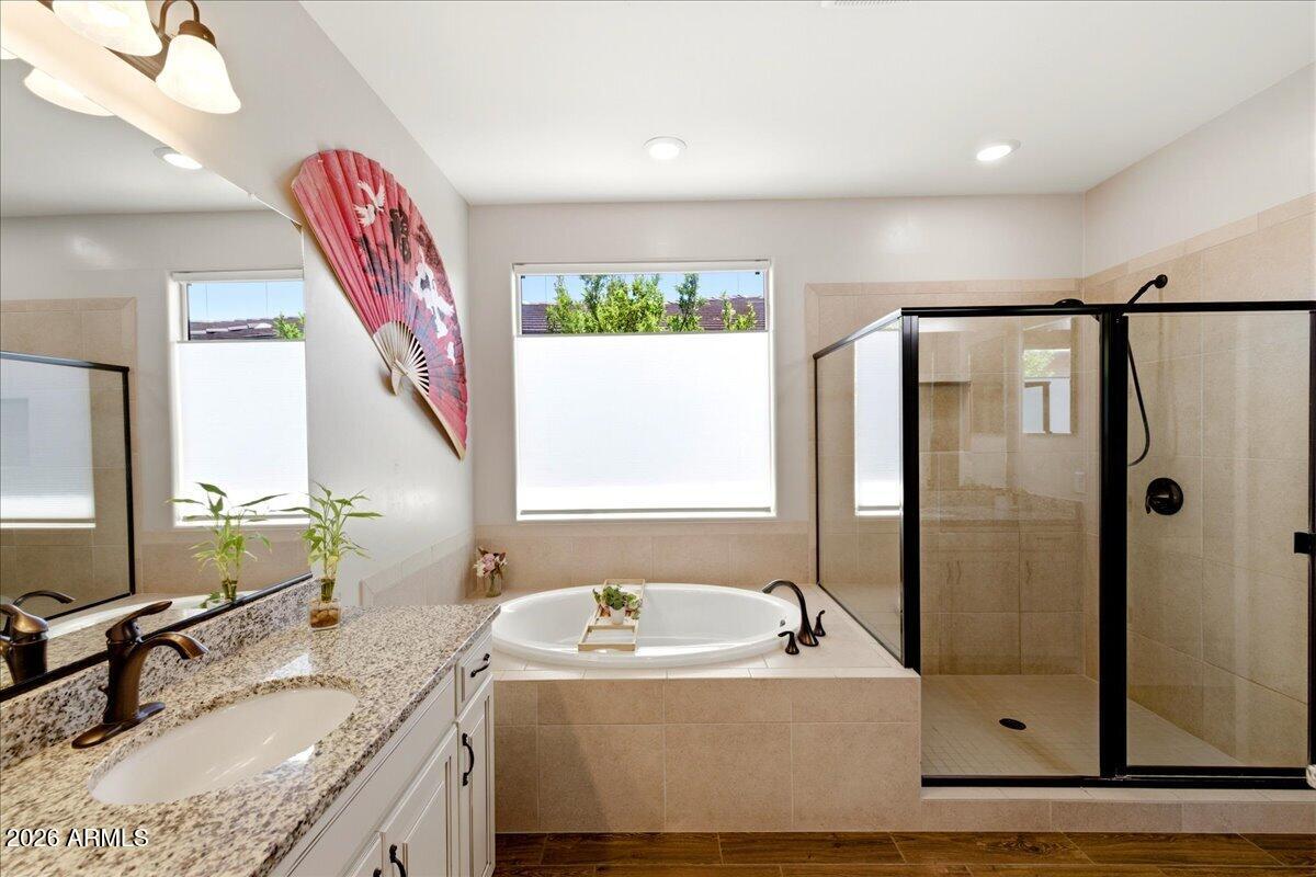 Golden Barrel Place At Dove Mountain - Residential