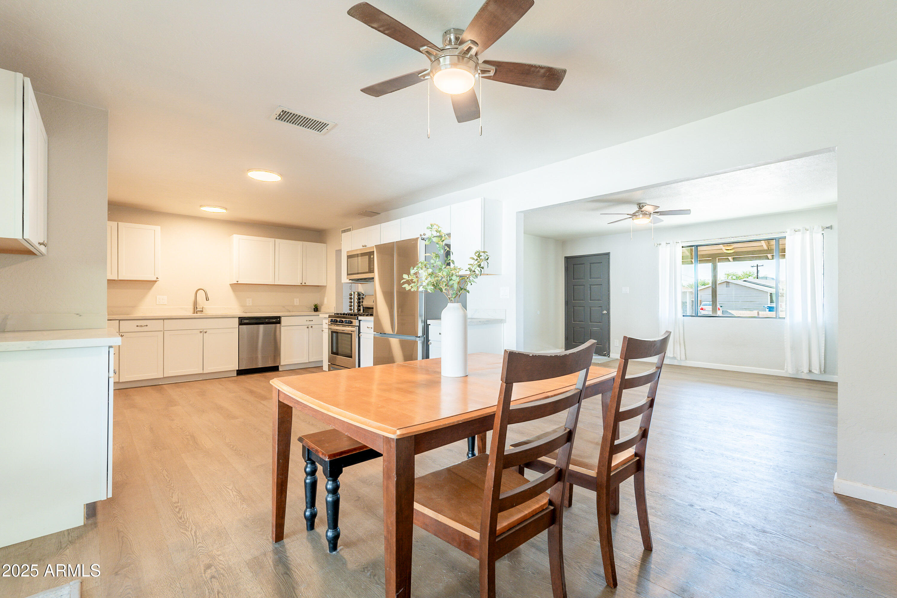1001 W 19TH Street