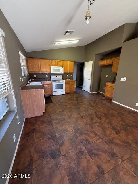 15711 W YOUNG Street