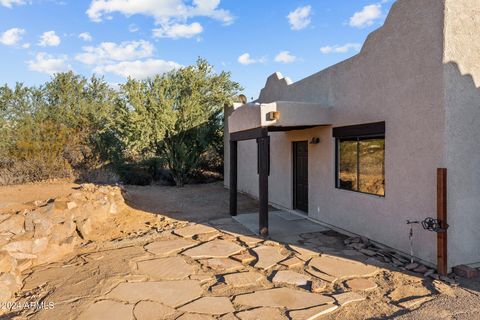 A home in Black Canyon City