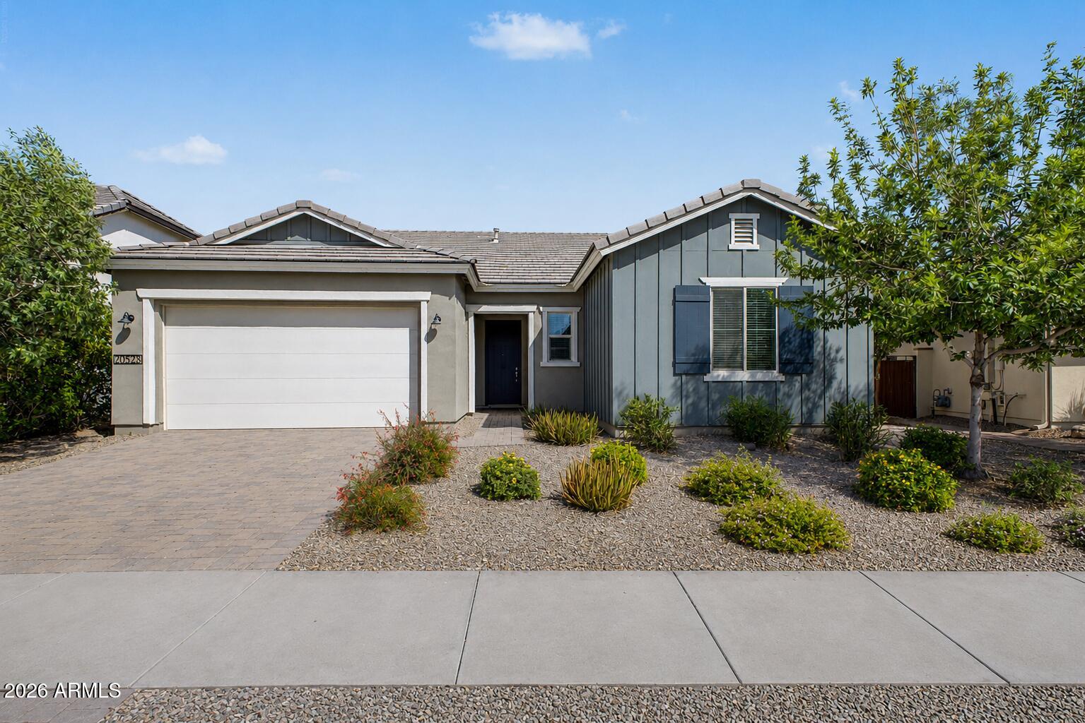 20523 W ROSEWOOD Lane