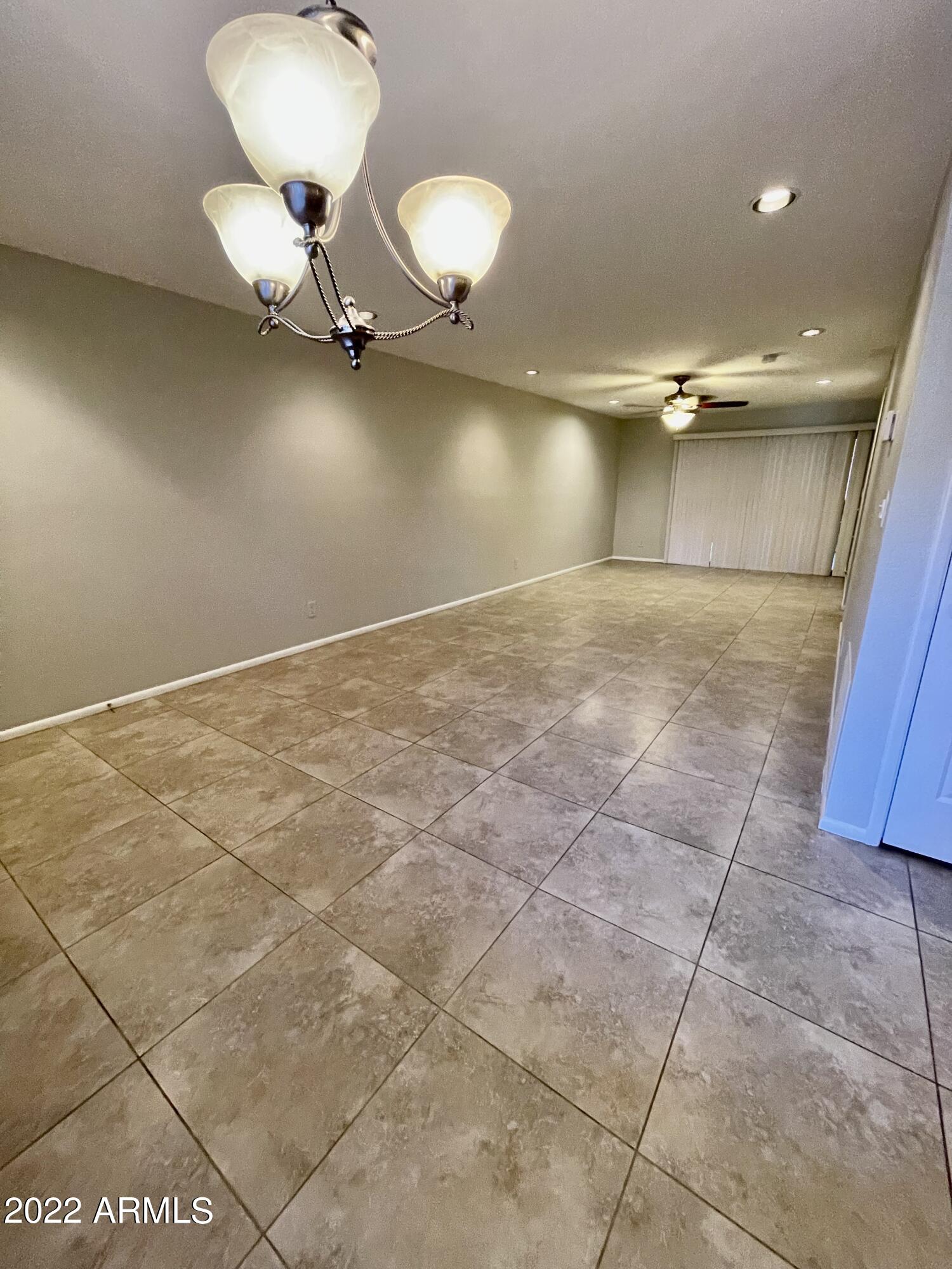 12212 N PARADISE VILLAGE Parkway S 104