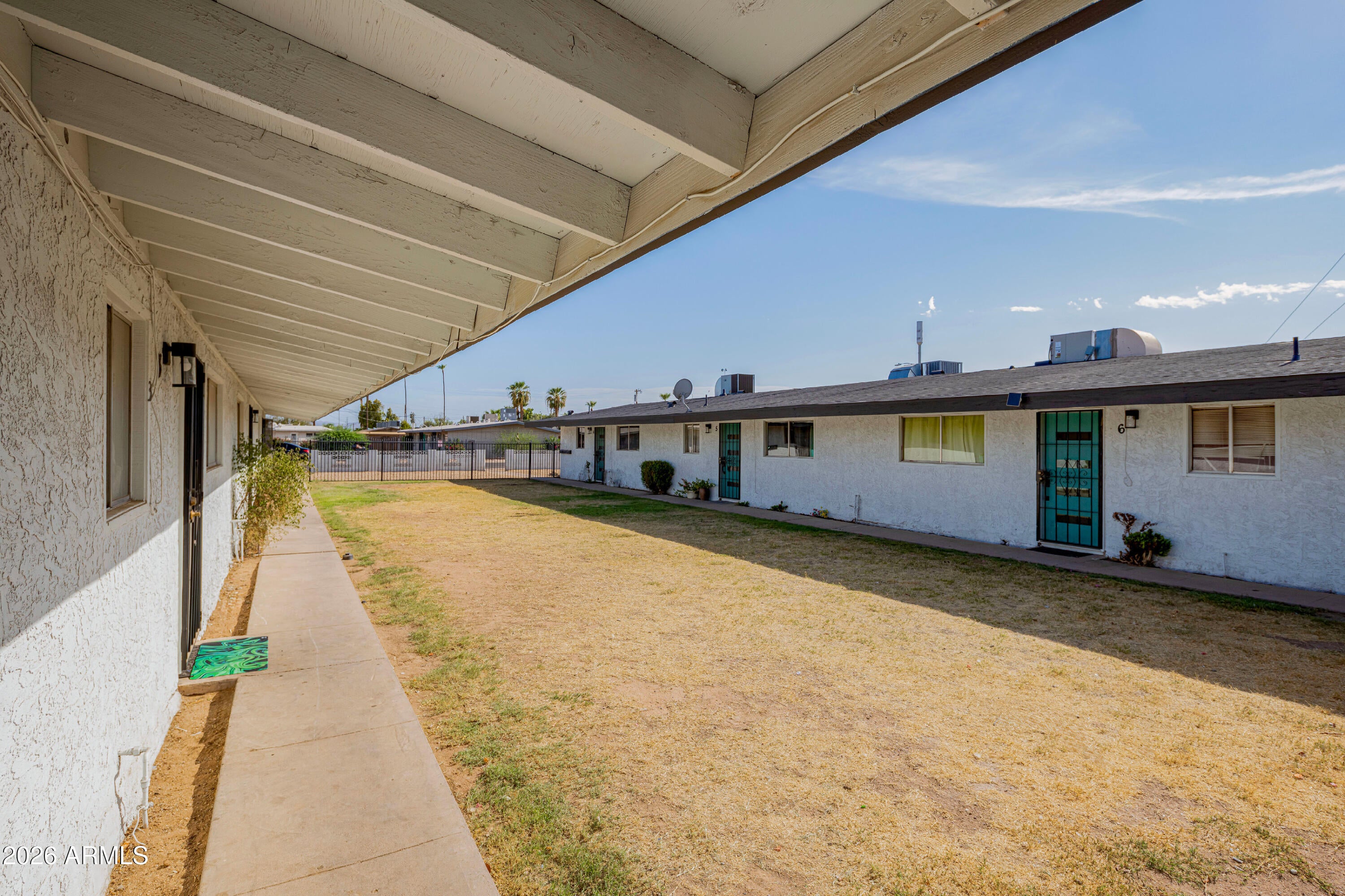 2144 W HEATHERBRAE Drive