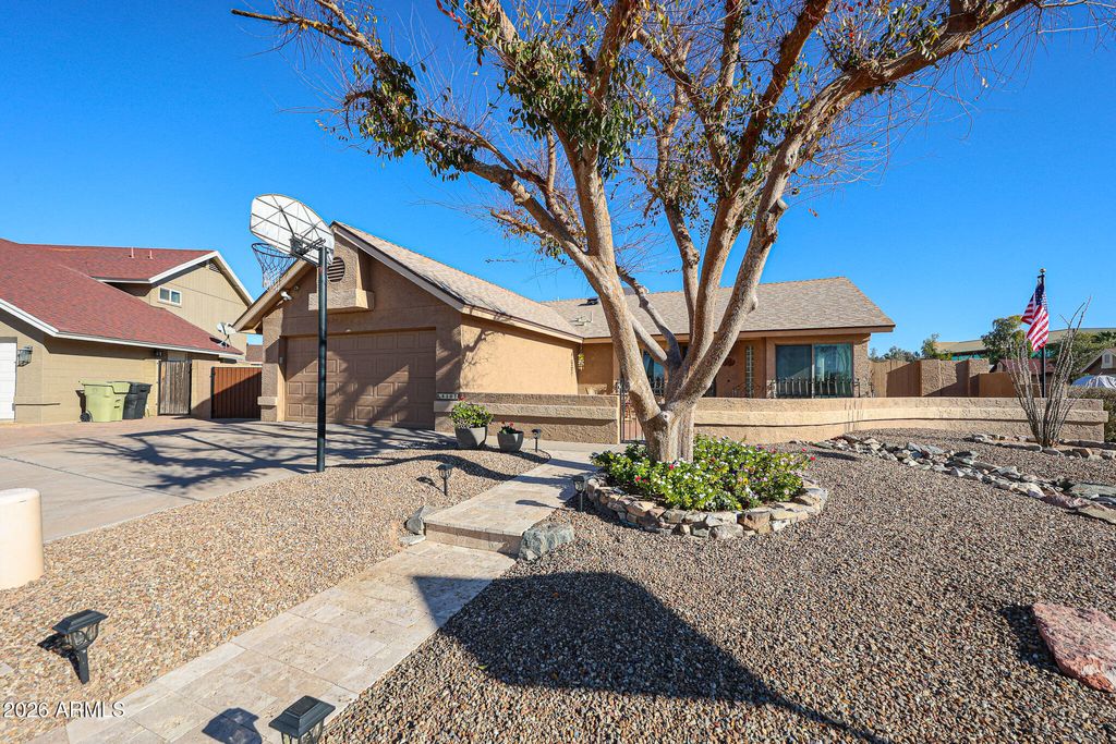 Photo of 6102 W Cheryl Drive, Glendale, AZ 85302 (MLS # 6983160)