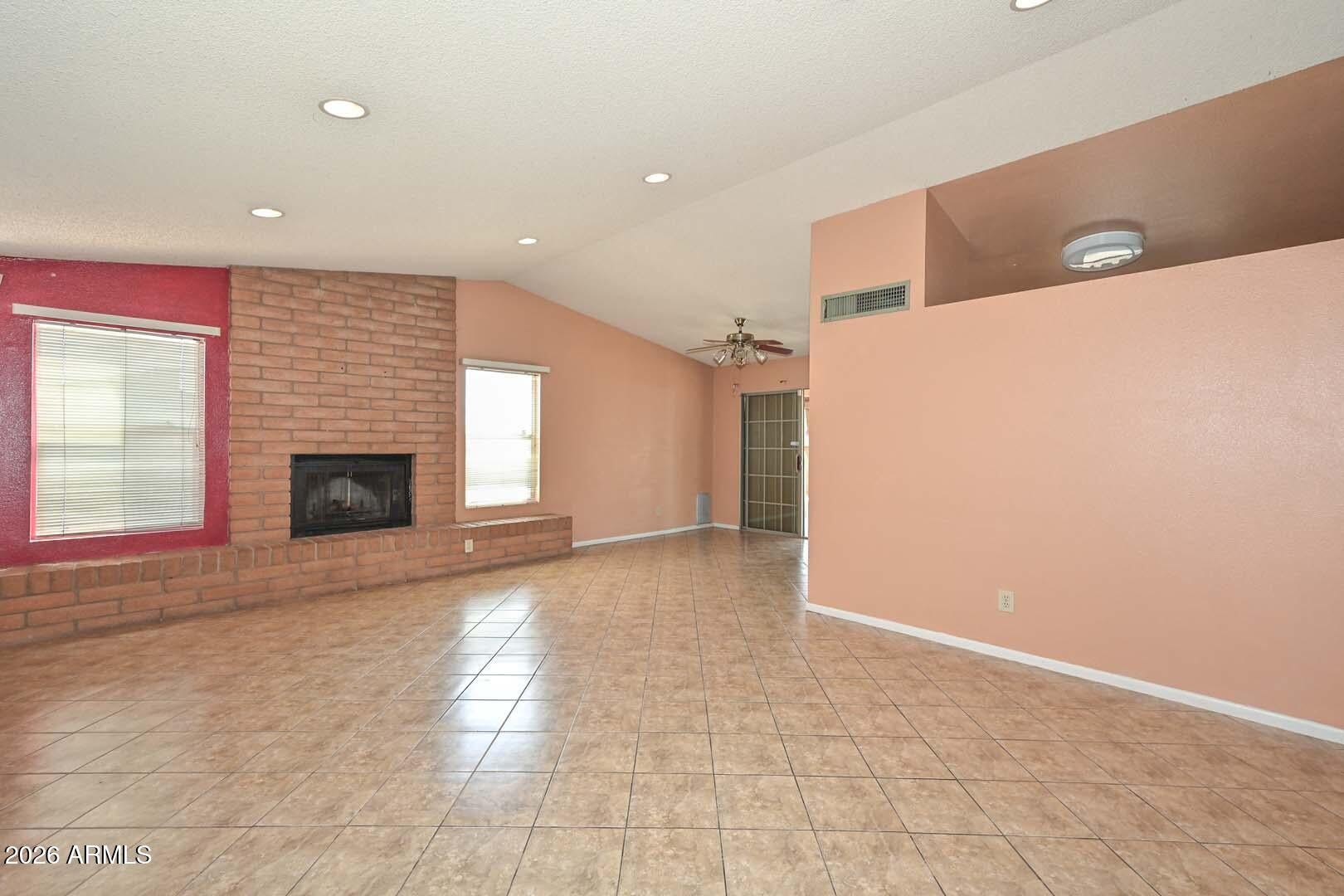 2602 N 60th Drive