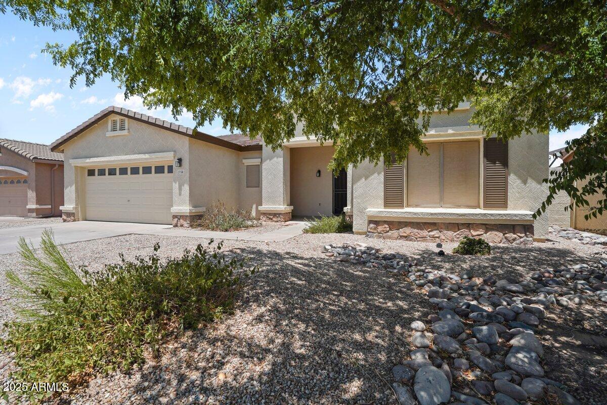 21168 E SADDLE Way