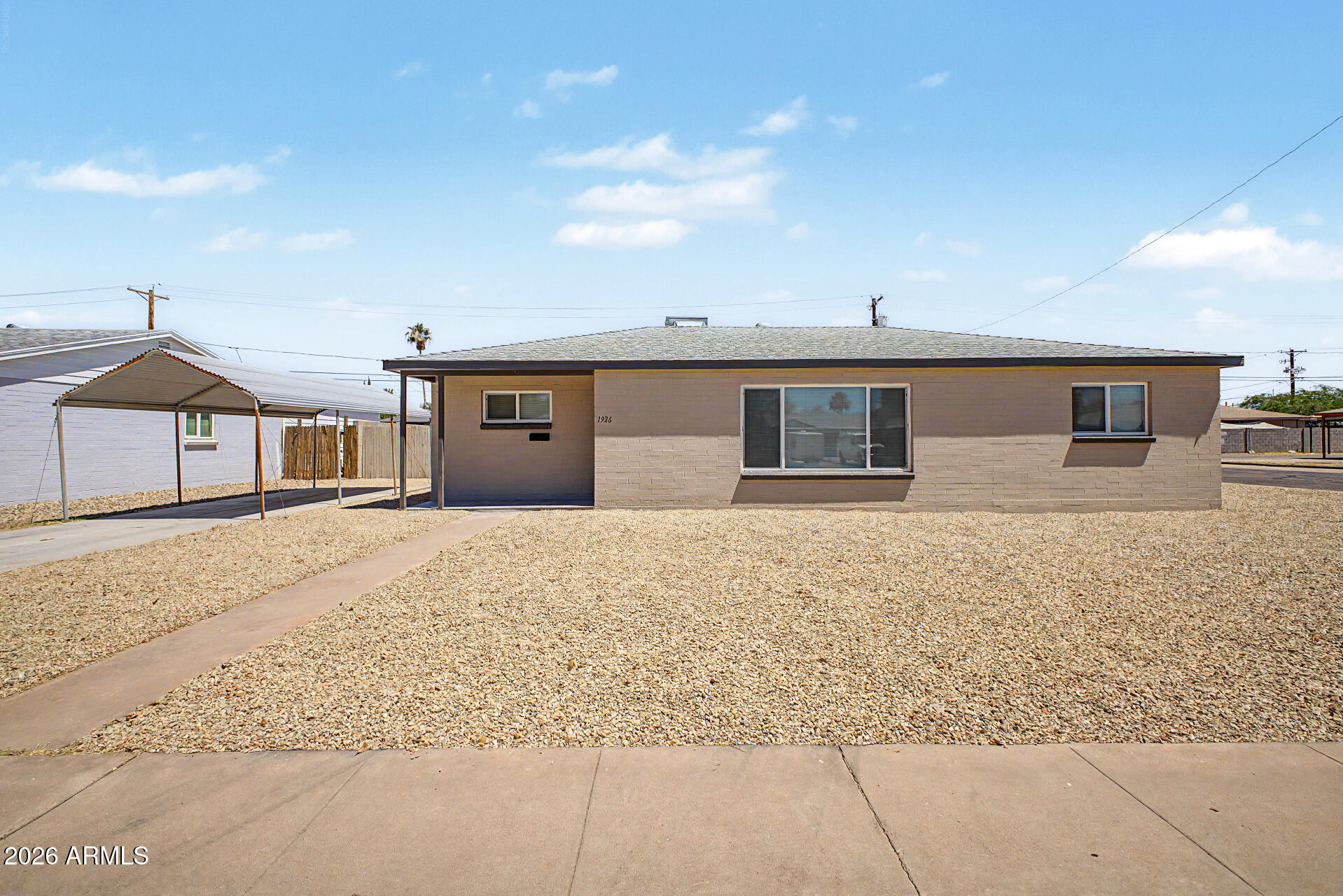 1926 W SAN MIGUEL Avenue