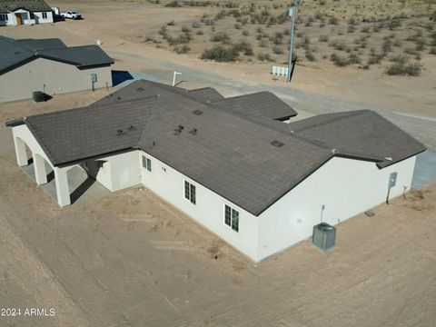 A home in Tonopah